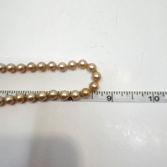 Monet Champagne Faux Pearl Knotted Strand Necklace Vintage Timeless Jewelry - Picture 5 of 5